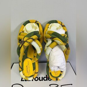 Larroudé for Oscar de La Renta: Cali Flat Mule In Magnolia Ochre NWT Size 37